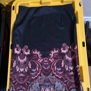 Elegant Black and Burgundy Patterned Skirt